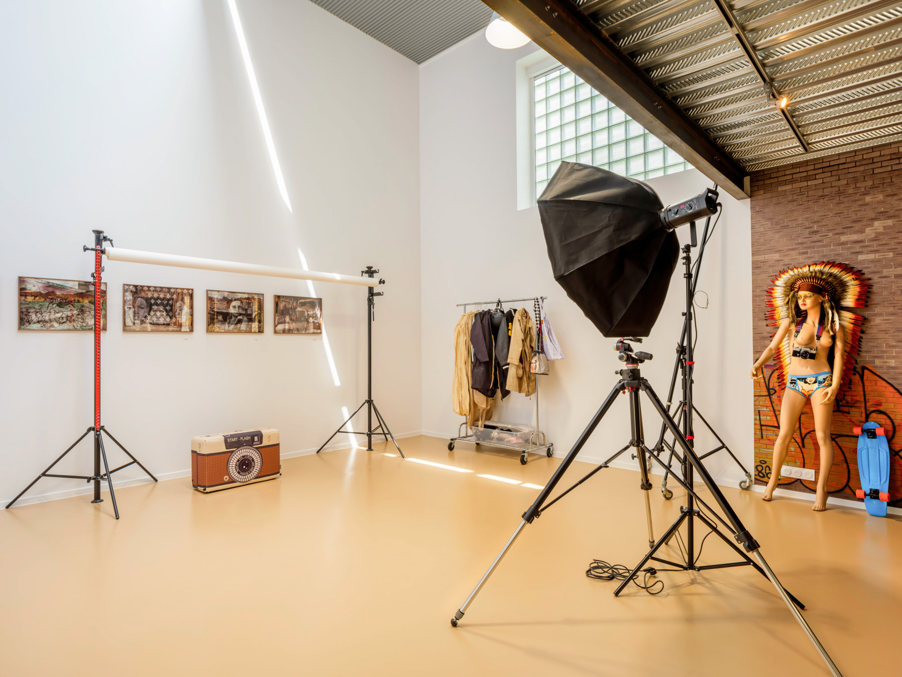 Studio photo – photo 10